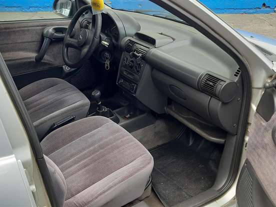 CHEVROLET-CORSA-1.4 EFI GL 8V GASOLINA 4P MANUAL CHEVROLET-CORSA-1995