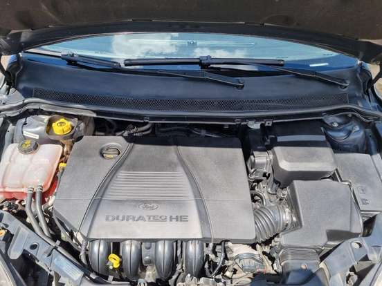 FORD-FOCUS-2010