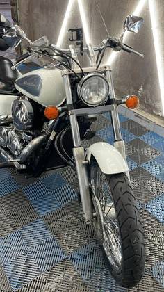 HONDA SHADOW 750 