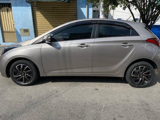 HYUNDAI HB20 1.0 COMFORT PLUS 12V FLEX 4P MANUAL