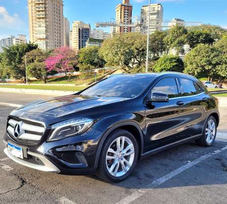 MERCEDES-BENZ-GLA 200-1.6 CGI ADVANCE 16V TURBO GASOLINA 4P AUTOMÁTICO MERCEDES-BENZ-GLA 200-2015