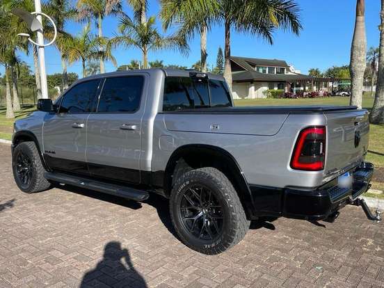 RAM-1500-5.7 V8 GASOLINA REBEL CD 4X4 AUTOMÁTICO RAM-1500-2021
