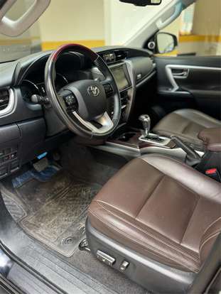 TOYOTA-HILUX SW4-2.8 SRX 4X4 16V TURBO INTERCOOLER DIESEL 4P AUTOMÁTICO TOYOTA-HILUX SW4-2018