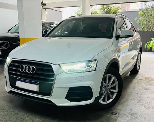 AUDI-Q3-2018