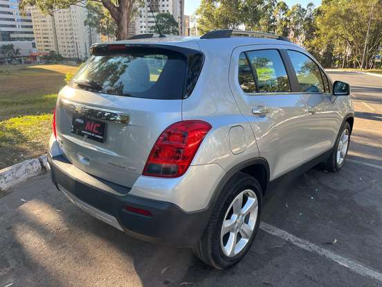 CHEVROLET-TRACKER-2014