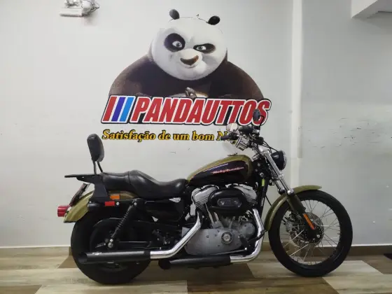 HARLEY-DAVIDSON SPORTSTER XL 883 CUSTOM 