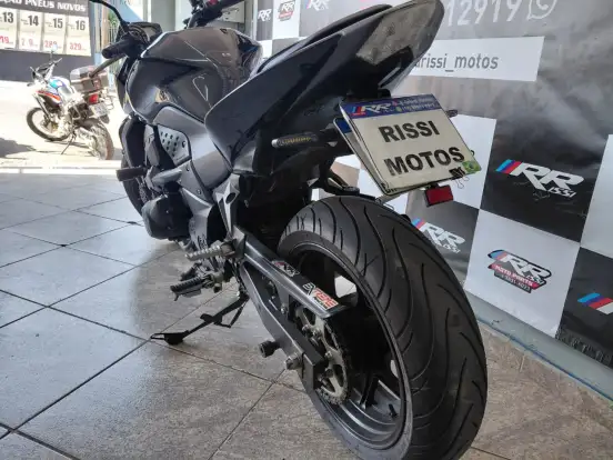 KAWASAKI-Z-750-2012