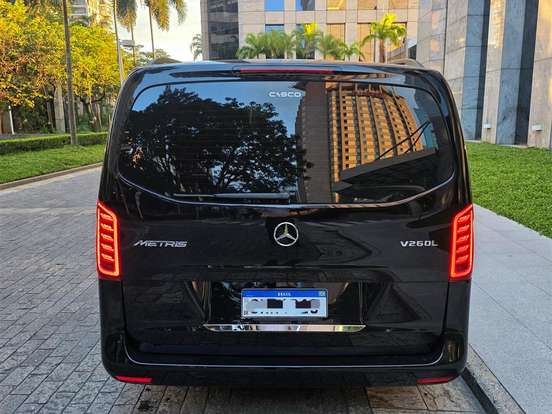 MERCEDES-BENZ-METRIS-2.0 TURBO GASOLINA AUTOMÁTICO MERCEDES-BENZ-METRIS-2023