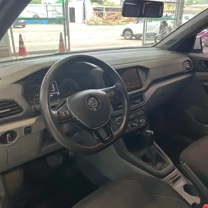 VOLKSWAGEN-T-CROSS-2021