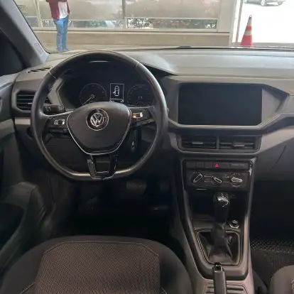 VOLKSWAGEN-T-CROSS-2021