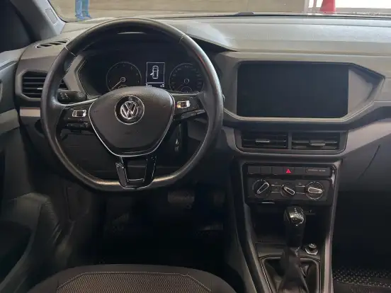 VOLKSWAGEN-T-CROSS-1.0 200 TSI TOTAL FLEX AUTOMÁTICO VOLKSWAGEN-T-CROSS-2021