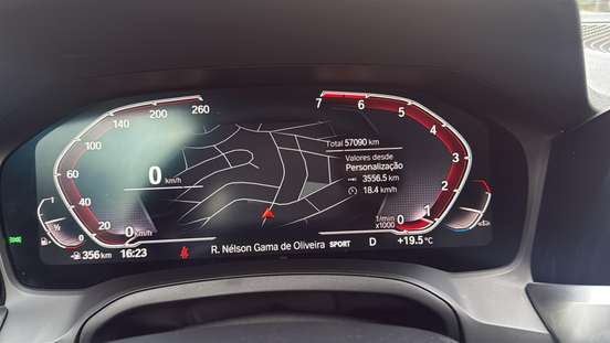 BMW-320i-2020