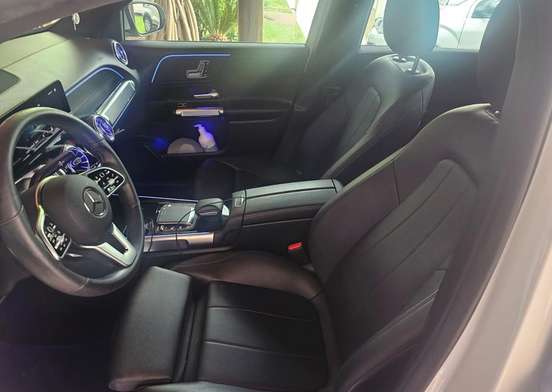 MERCEDES-BENZ-GLB 200-2021