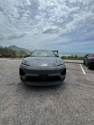 PORSCHE-MACAN-2024