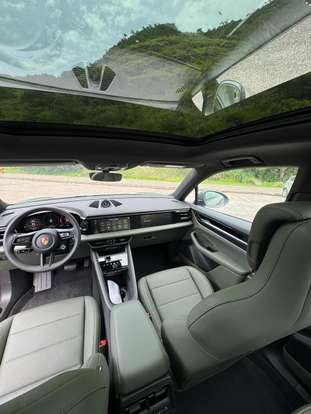 PORSCHE-MACAN-2024