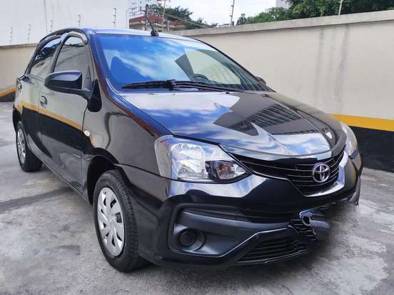 TOYOTA-ETIOS-2019