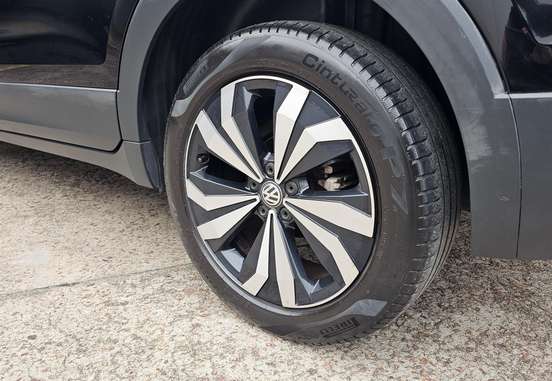 VOLKSWAGEN-T-CROSS-2020