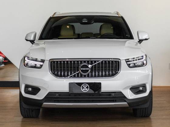 VOLVO XC40 2.0 T4 GASOLINA INSCRIPTION GEARTRONIC
