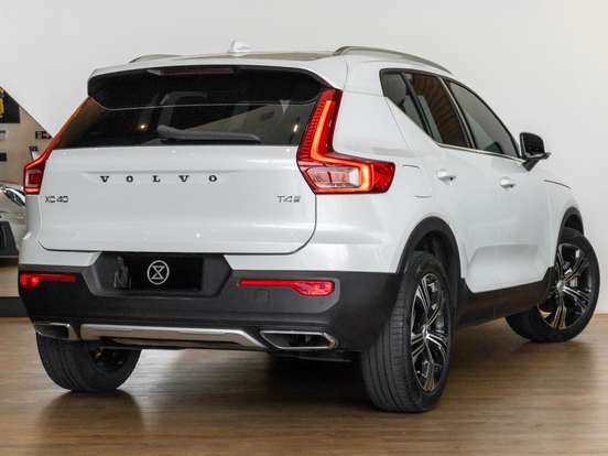 VOLVO-XC40-2.0 T4 GASOLINA INSCRIPTION GEARTRONIC VOLVO-XC40-2020