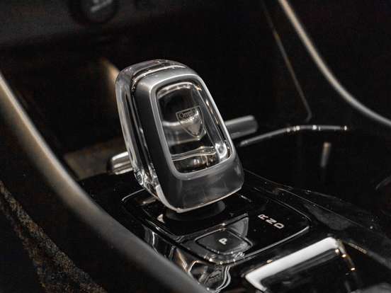 VOLVO-XC40-2020