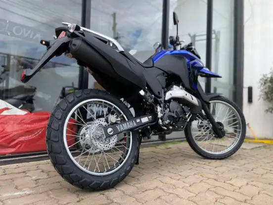 YAMAHA-XTZ 250 LANDER CONNECTED-2025