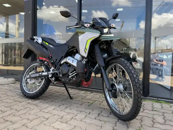 YAMAHA-XTZ 250 LANDER CONNECTED-2025