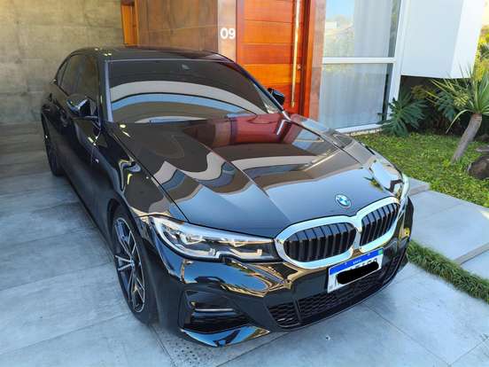 BMW-320i-2020