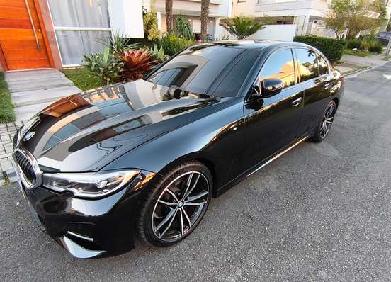 BMW-320i-2020