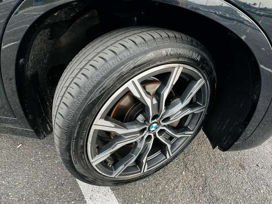 BMW-X1-2.0 16V TURBO ACTIVEFLEX SDRIVE20I M SPORT 25 ANOS 4P AUTOMÁTICO BMW-X1-2020