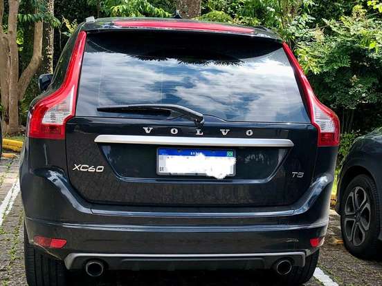 VOLVO-XC60-2.0 T5 R DESIGN TURBO GASOLINA 4P AUTOMÁTICO VOLVO-XC60-2013