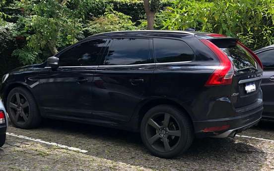 VOLVO-XC60-2013