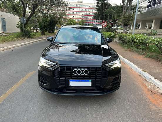 AUDI-Q3-2020