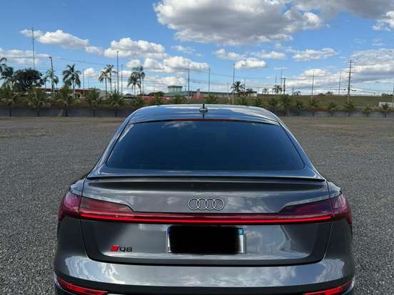 AUDI-Q8 E-TRON-55 ELÉTRICO SPORTBACK PERFORMANCE BLACK QUATTRO AUDI-Q8 E-TRON-2023