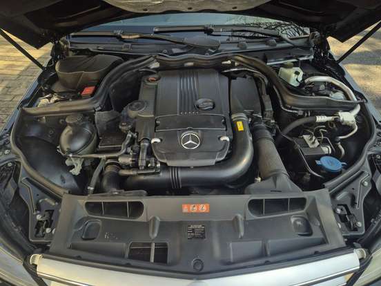 MERCEDES-BENZ-C 180-2012