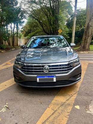 VOLKSWAGEN-JETTA-2019