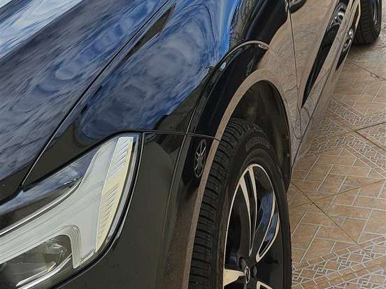 VOLVO-XC60-2.0 T5 GASOLINA MOMENTUM AWD GEARTRONIC VOLVO-XC60-2019