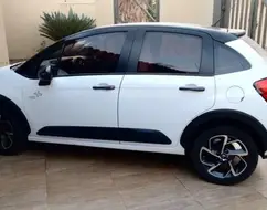 CITROËN C3 1.6 VTI 120 FLEX URBAN TRAIL EAT6 CITROËN C3 1.6 VTI 120 FLEX URBAN TRAIL EAT6
