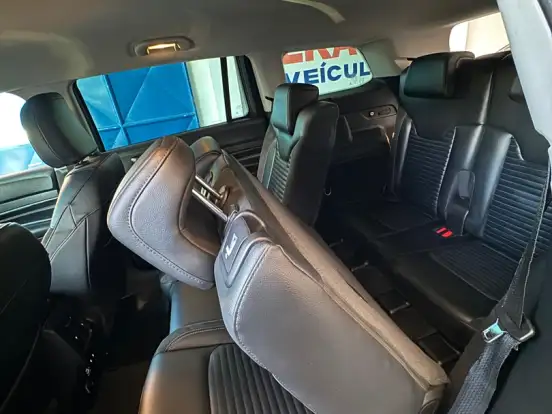 JEEP-COMMANDER-1.3 T270 TURBO FLEX LONGITUDE AT6 JEEP-COMMANDER-2023