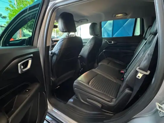 JEEP-COMMANDER-1.3 T270 TURBO FLEX LONGITUDE AT6 JEEP-COMMANDER-2023