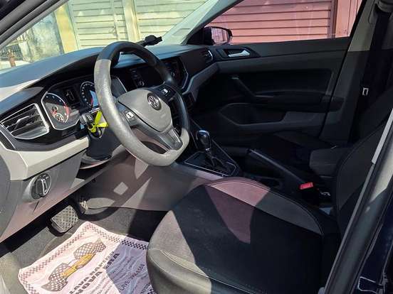 VOLKSWAGEN-POLO-1.0 200 TSI COMFORTLINE AUTOMÁTICO VOLKSWAGEN-POLO-2018