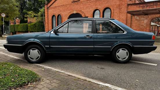 VOLKSWAGEN-SANTANA-1.8 CL 8V GASOLINA 2P MANUAL VOLKSWAGEN-SANTANA-1988