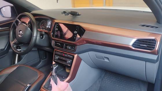 VOLKSWAGEN T-CROSS 1.0 200 TSI TOTAL FLEX COMFORTLINE AUTOMÁTICO