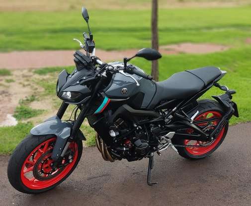 YAMAHA-MT-09-2023