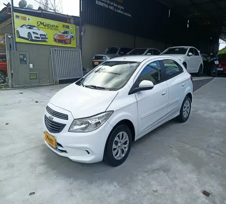 CHEVROLET ONIX 1.0 MPFI LS 8V FLEX 4P MANUAL CHEVROLET ONIX 1.0 MPFI LS 8V FLEX 4P MANUAL