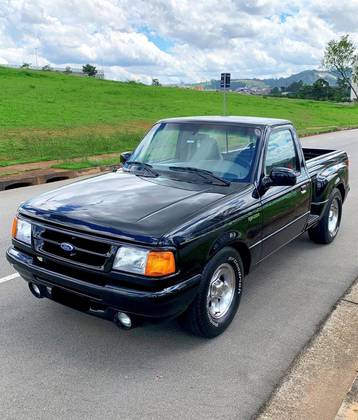 Ford Ranger 2.5 Splash 4X2 CS 8V Gasolina 2P Automático