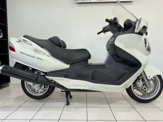 SUZUKI BURGMAN 650 SUZUKI BURGMAN 650