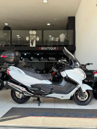 SUZUKI BURGMAN 650 