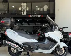 SUZUKI BURGMAN 650 SUZUKI BURGMAN 650