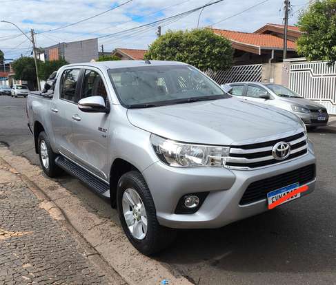 TOYOTA-HILUX-2016