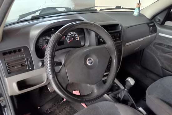 FIAT-SIENA-2004